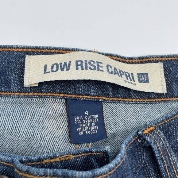 GAP Vintage Jeans Y2K Low Rise Capri Jeans 2003 Size 4 straight leg Tab waist - Picture 3 of 10